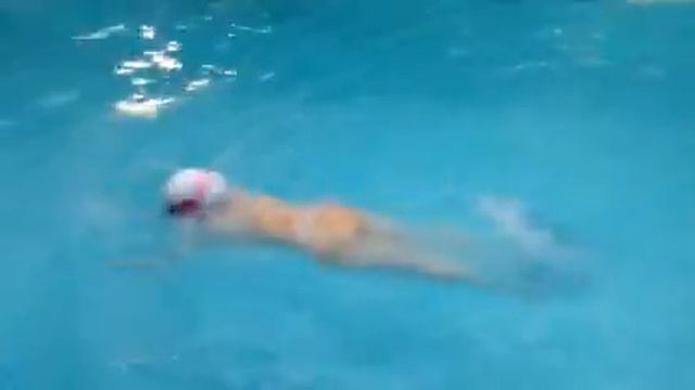 София Ивоныч.Тренировки плаванье 4 смотреть онлайн