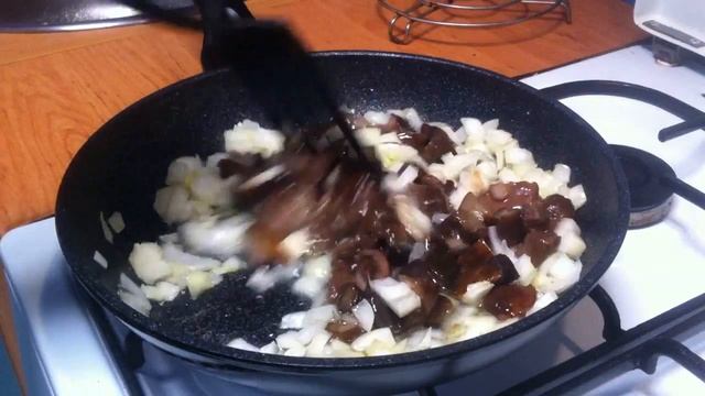 Тушеная Квашеная Капуста с Гpибами в Мультиваpке Редмонд Рецепт смотреть онлайн