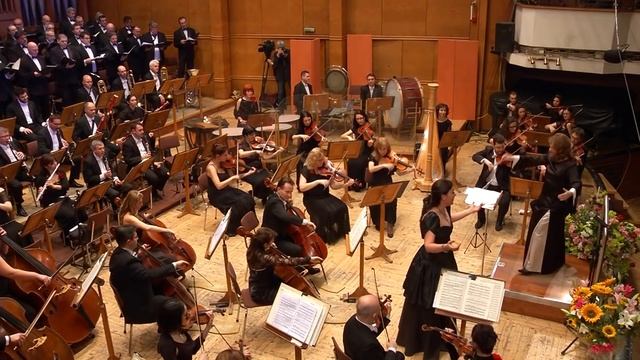 Arias and duets in the operettas of Strauss, Lehar, Donizetti and Puccini смотреть онлайн