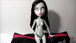 Как ухаживать за куклами [ Монстер Хай ] \\ How to care for dolls