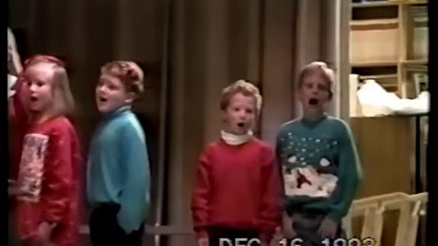 1993 12 06 Jess Christmas Play смотреть онлайн