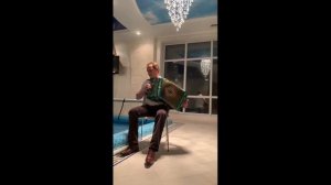 Габделфат Сафин классно поет свои песни под баян