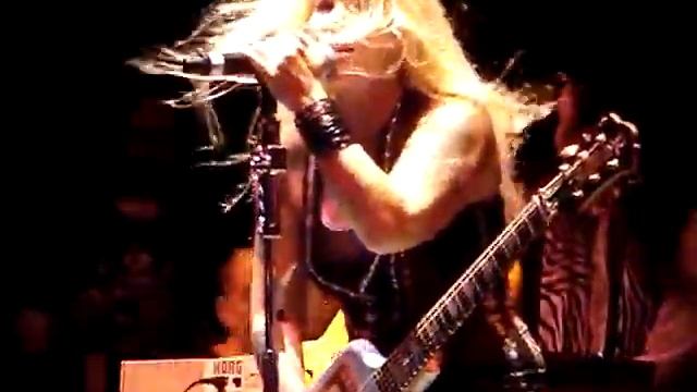 "Back to the Cave" - Lita Ford смотреть онлайн