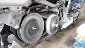 Замена ремня вариатора на Yamaha T-Max 500. 3-часть