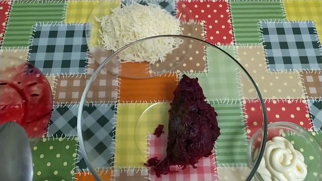 Салат из свеклы с сыром и чесноком beetroot salad with cheese and garlic смотреть онлайн