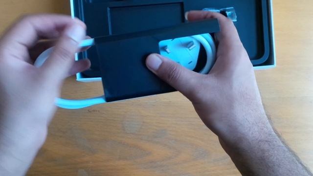 Apple Macbook Air 11-inch 2015 Unboxing смотреть онлайн