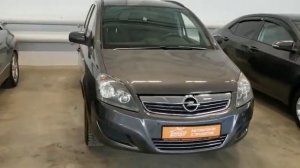 Обзор автомобиля Opel Zafira