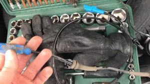 Замена датчика ABS (датчик скорости автомобиля) на Пежо 208