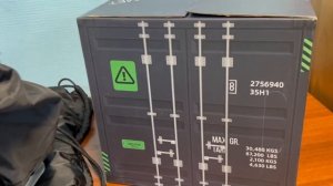 Видеообзор сертифицированных карбоновых мотоциклетных шлемов AR936