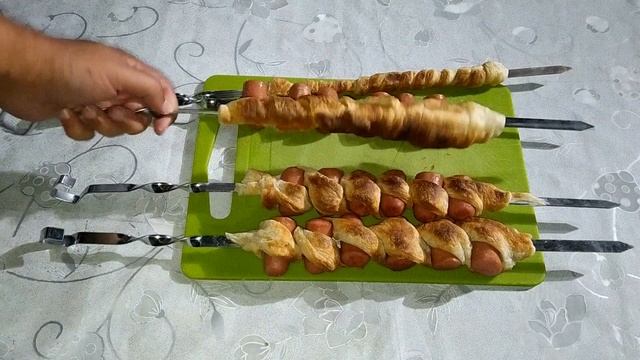 105.  Сосиски в тесте на мангале.