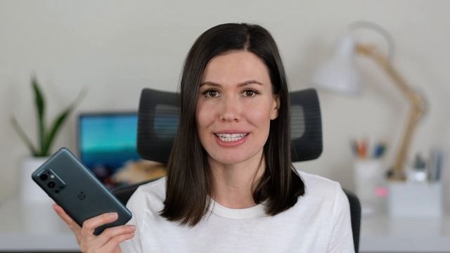 OnePlus 9 Pro 5G | Unboxing + Charging Test! смотреть онлайн