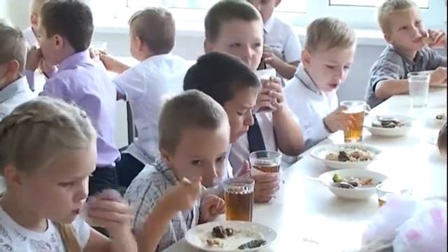 Будни в школьной столовой МБОУ "СОШ №5" Тбилисского района смотреть онлайн