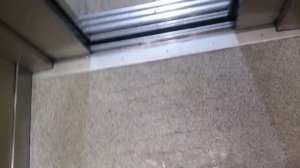 Лифт в ТЦ Звёздочка2