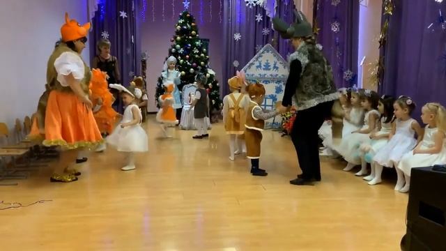 Музыкальное занятие Новогоднее превращение Деда Мороза средняя группа смотреть онлайн