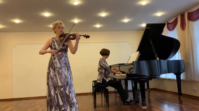 Водопьянова Анна Ивановна , Помыткина Юлия Анатольевна Ж. Массне «Размышление» смотреть онлайн