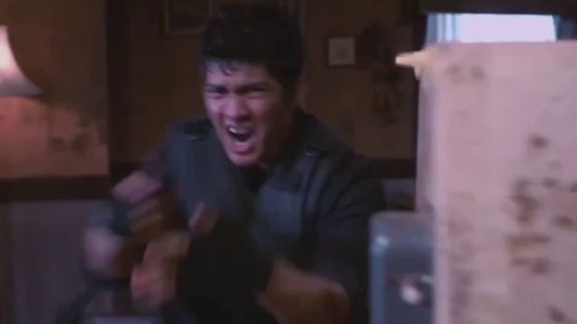 Рейд Red-band трейлер смотреть онлайн