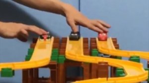 Race : Lightning McQueen VS FRANCESCO BERNOULLI VS Jackson Storm