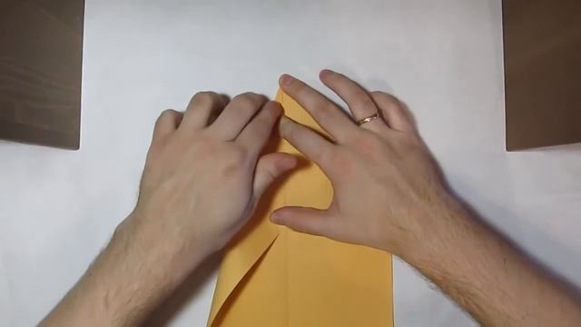 Простой и быстрый оригами #самолетик из бумаги. Летает очень далеко!