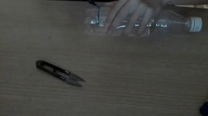 Как сделать из пластиковой бутылки кормушку