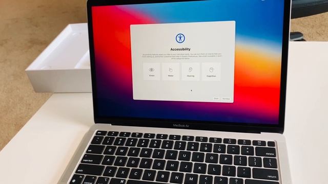 MacBook Air 13” Silver Unboxing And Review