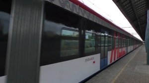 Встреча двух электропоездов ЭГЭ2ТВ-012 и ЭГЭ2ТВ-002 "ИВОЛГА 3.0" на платформе Выхино (МЦД-3)