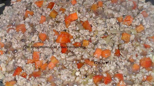 Мясное рагу в томатном соусе