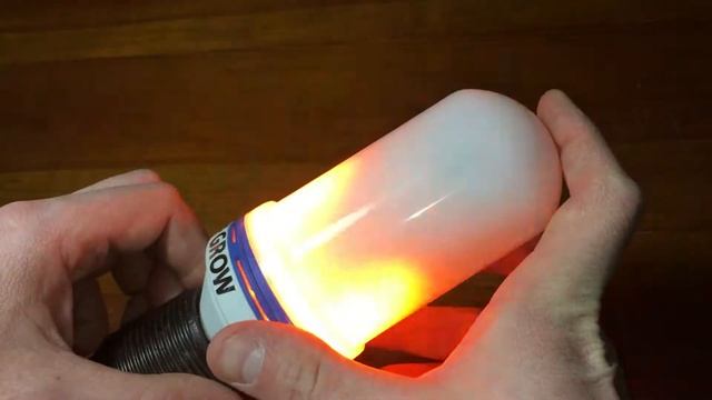 Лампа с эффектом пламени. Имитация огня в светильнике. смотреть онлайн