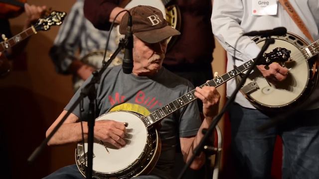 Staff Finale - Soldier's Joy (Midwest Banjo Camp 2013) смотреть онлайн