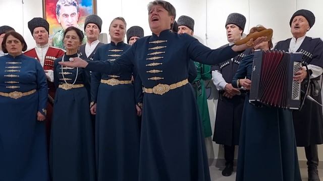 • Плач матери в исполнении Нателлы Бигвава на памятном 70-летии Рауфа Дасаниа смотреть онлайн