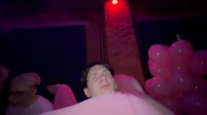 ХАЗЯЕВА ИСТРОИЛИ СУЕТУ НА ДНЕ РОЖДЕНИИ ГЕНСУХИ, ТЕНДЕРЛИ, ДИПИНС И ОСТАЛЬНЫЕ ЕДЯТ ИЗ РУК ГЕНЕРАЛА