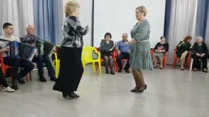 240218 Частушки Барыня сударыня с притопом гармонь танцы песни орловчане поют танцуют парк г Орёл