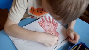 Рисунки с помощью кисти руки.