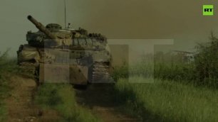 T-72B takes aim in Donetsk