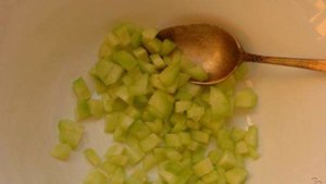 Салат с копченой скумбрией