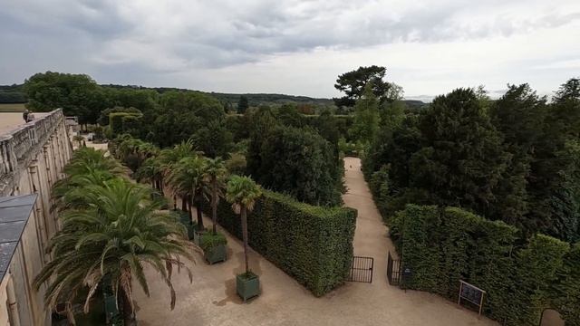 Palace of Versailles Tour: Gardens of Versailles, Town of Versailles & Crepes! What to do Versaille