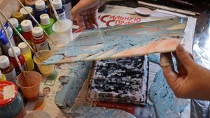 ИНТЕРЬЕРНАЯ АКРИЛОВАЯ ЗАЛИВКА из остатков краски.