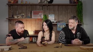 Девушка-кузнец Ангелина Аргани и ее топоры