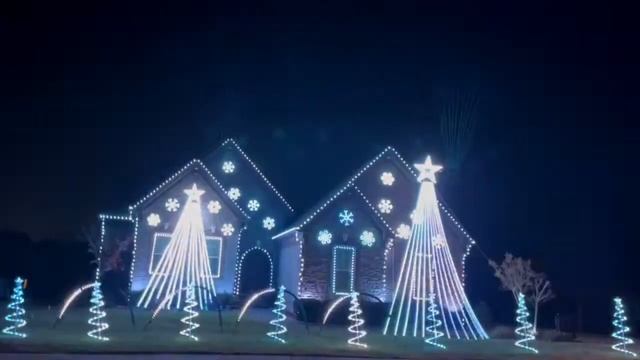 2021 Lights on Belsford Beethoven Fur Elise смотреть онлайн