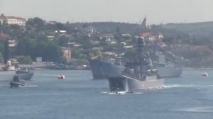 Учебная высадка экипажа БДК "Новочеркасск" на необорудованное побережье