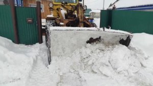 Фронтальный погрузчик то-30 (Амкадор) чистка снега