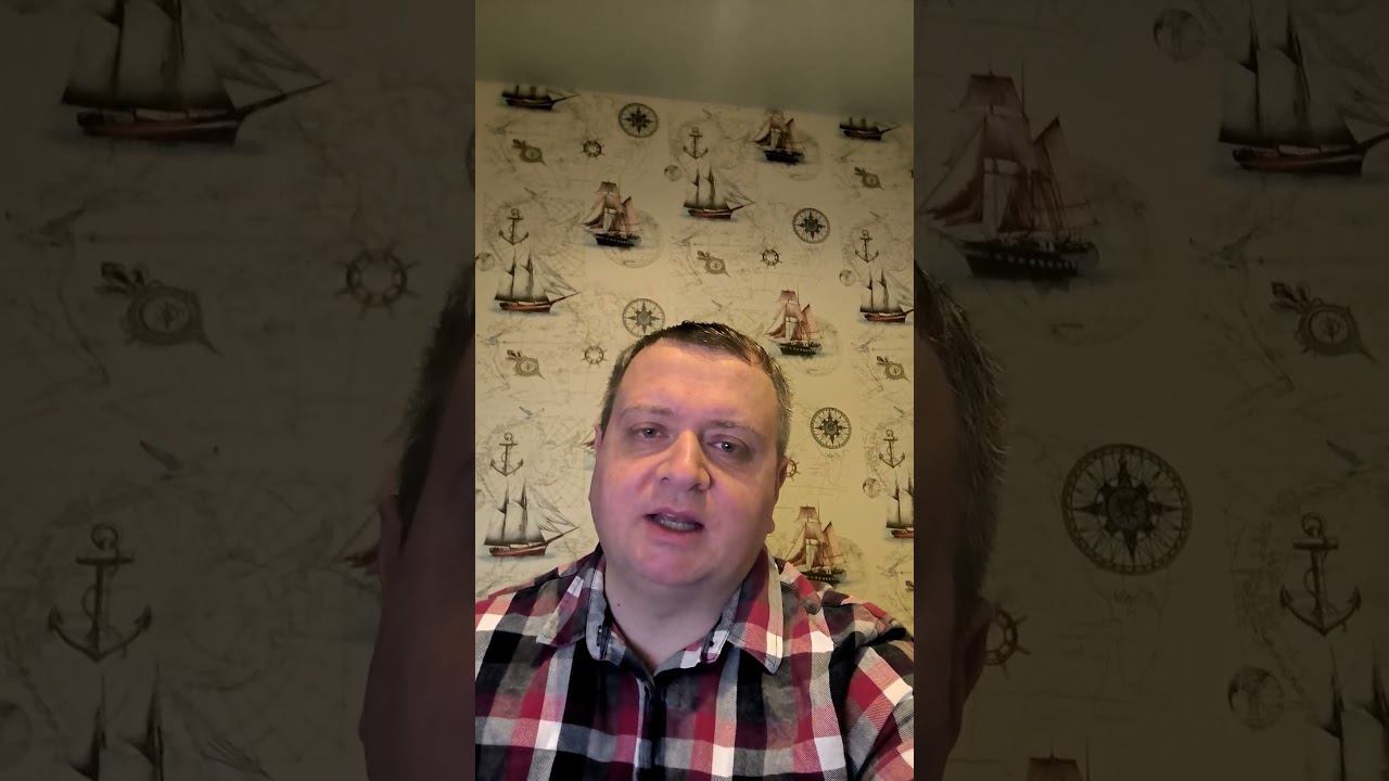 Чем в програмировании отличается преподаватель от книжки :)