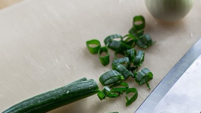 Курица в луковом соусе