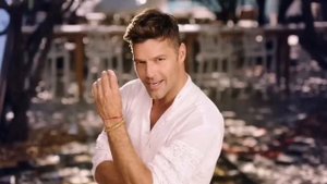 [REVERSED] RICKY MARTIN & MALUMA - VENTE PA' CA