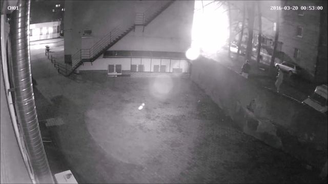 Подожгли автомобиль в Калининграде и остались посмотреть 20.03.16