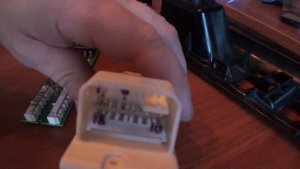 Подсветка кнопок управления стеклоподъемниками Тойота Камри V30 - подготовка