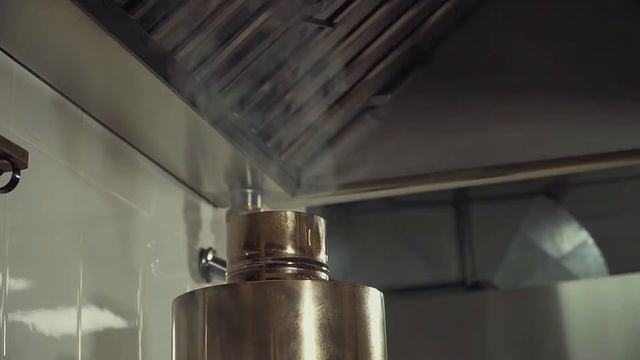 Работа печи-гриля на углях Voldone BCJ-45L в условиях ресторана