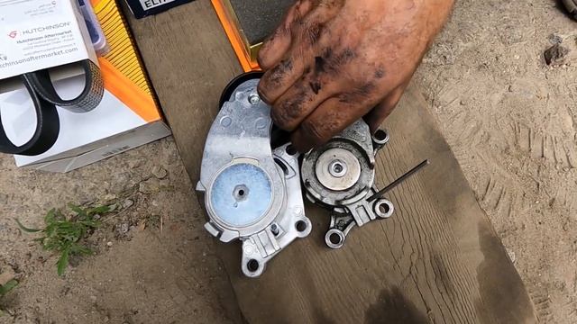 Peugeot 3008 Замена ремня доп. оборудования и натяжного ролика. смотреть онлайн