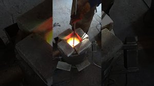 Плавка и литьё бронзы в песок