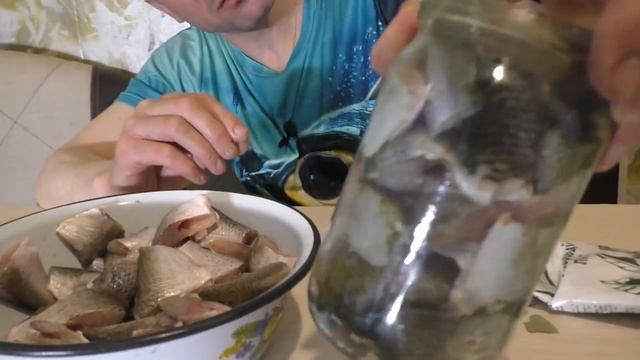 КОНСЕРВЫ ИЗ РЕЧНОЙ РЫБЫ! Ешь ПРЯМО С КОСТЯМИ! ДЕЛАТЬ ОЧЕНЬ ПРОСТО!