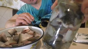 КОНСЕРВЫ ИЗ РЕЧНОЙ РЫБЫ! Ешь ПРЯМО С КОСТЯМИ! ДЕЛАТЬ ОЧЕНЬ ПРОСТО!
